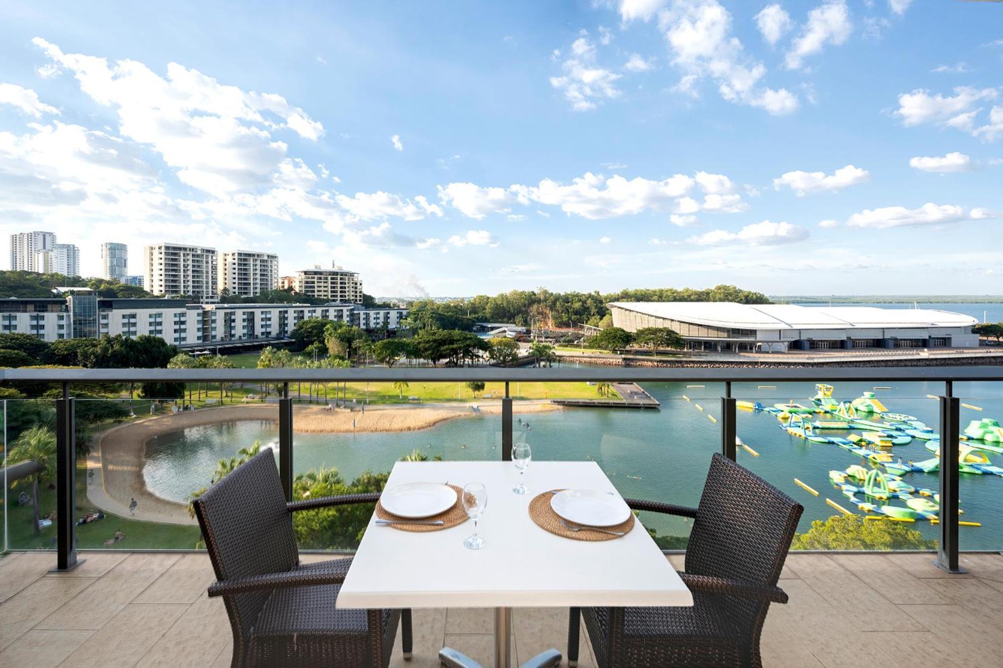 Darwin Waterfront Luxury Suites מראה חיצוני תמונה