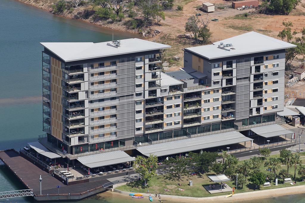 Darwin Waterfront Luxury Suites מראה חיצוני תמונה